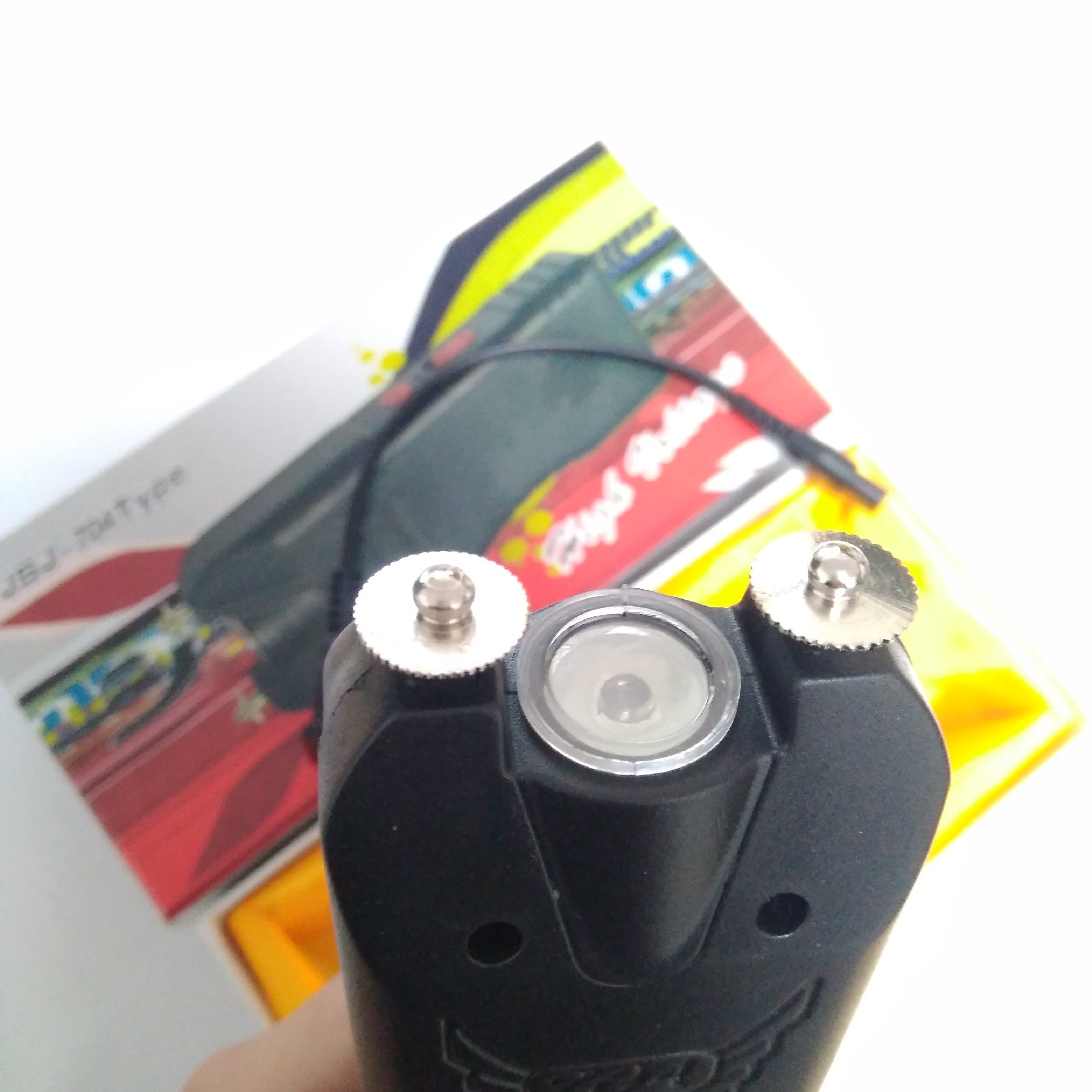 704型電擊防身器