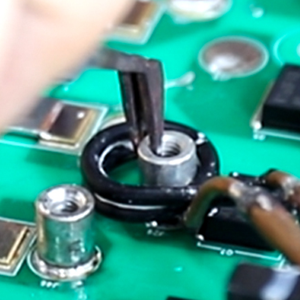 宏創高頻電路板焊接工藝：精密連接的匠心之道